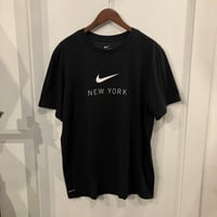 【Web限定】NIKE "NEW YORK" print s/s tee(L)