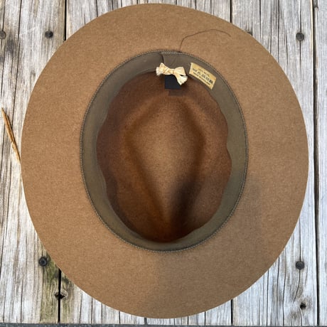 No brand soft feit hat (7 4/1)