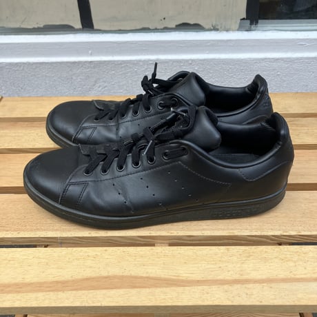 adidas all black stan smith(28.0cm)