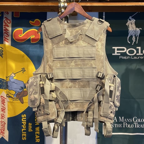 Military digital camo tactical vest (XL)