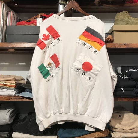 "Flags" pull over vintage sweat