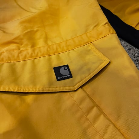 Carhartt mountain jacket (about L/XL)