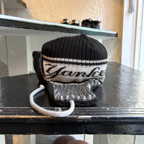 NEWERA New York Yankees Knit Trapper (ONESIZE)