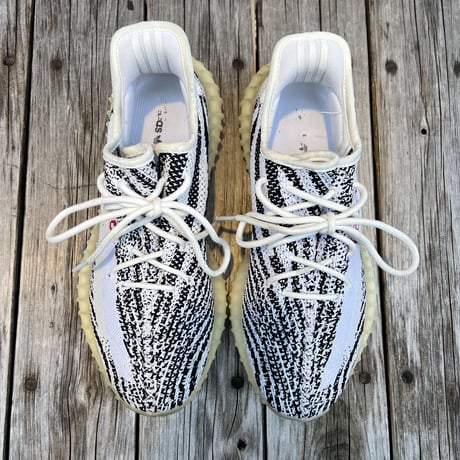 【web限定】adidas YEEZY BOOST 350 V2 (28.0cm)