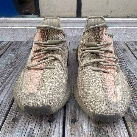 【web限定】adidas YEEZY BOOST 350 V2 (26.5cm)