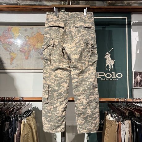 Military digital camo cargo pants (M)