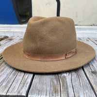 No brand soft feit hat (7 4/1)