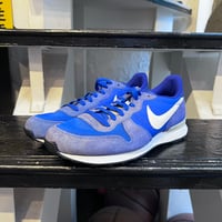 NIKE INTERNATIONALIST (27.5cm)