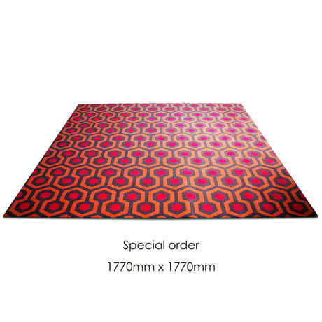 新生活はホラーなお部屋に...THE OVERLOOK HOTEL CarpetⅠ