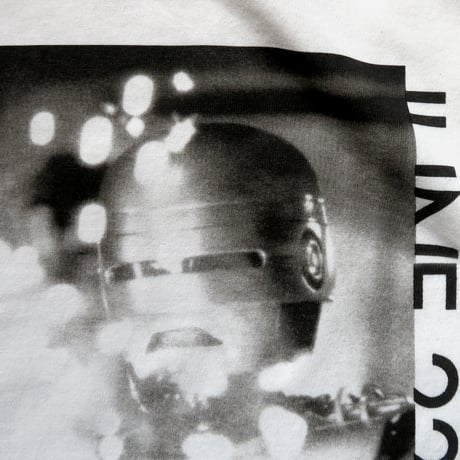 映画『ロボコップ２』(1990年)より、ROBOCOP 2 -FLASH AND BULLET- T-SHIRTS
