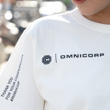 映画『ロボコップ』(1987年)より、ROBOCOP OMNI CORP T-SHIRTS