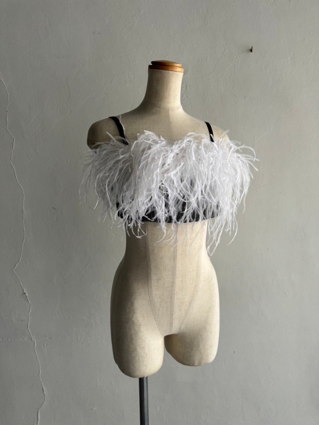 トップス kishidamiki25SS ostrichfeather bra white ostrich feather bra ( WHITE×GREY ) | KISHIDAMIKI