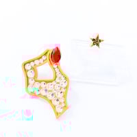 パチンッ！ ピアス