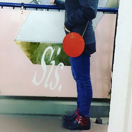 まんまるリンゴのレザーポシェット