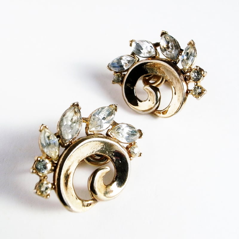 TRIFARI クラウン トリファリ ブローチPAT PEND刻印 TRIFARI トリファリ ブローチ ビンテージ PAT PEND 刻印あり Crown