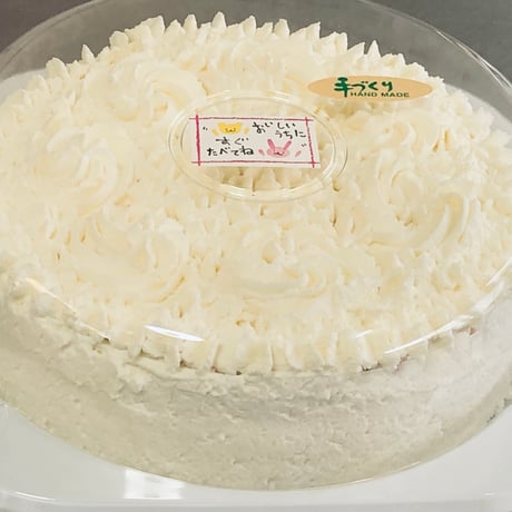 シンプルデコレーション大豆粉ケーキ