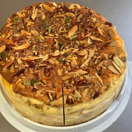 ごろごろナッツ・ベイクドチーズケーキ