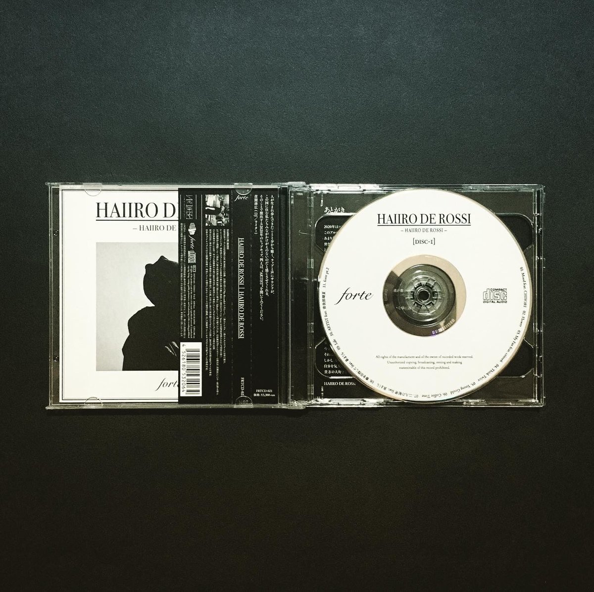 HAIIRO DE ROSSI 7th ALBUM『HAIIRO DE ROSSI』(2CD)