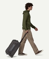 パタゴニア　 ブラックホール・ウィールドダッフル 40L ( ブラック カラー)  patagonia