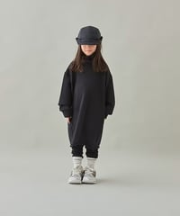 マウンテン  MOUNTEN.  sweat highneck dress  (  ブラックカラー  )　mounten