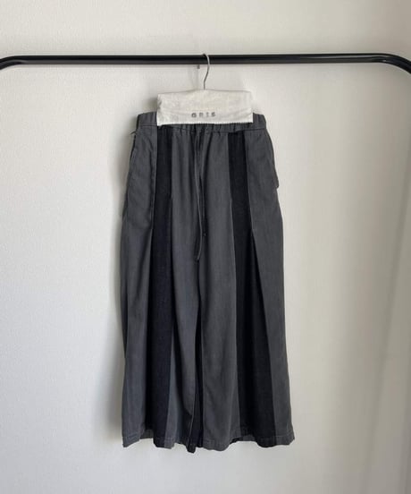 GRIS   グリ　Two tack wide denim　（ブラックカラー  )