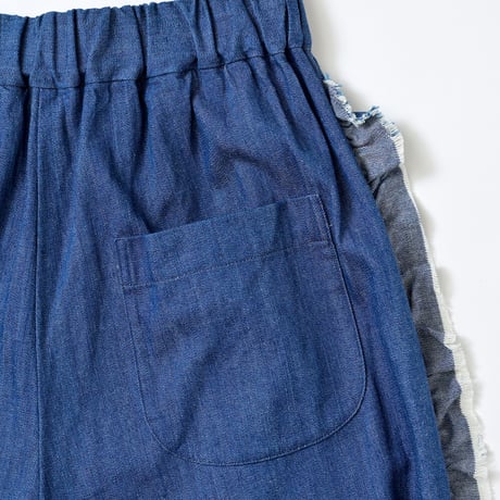 Denim side frill pants