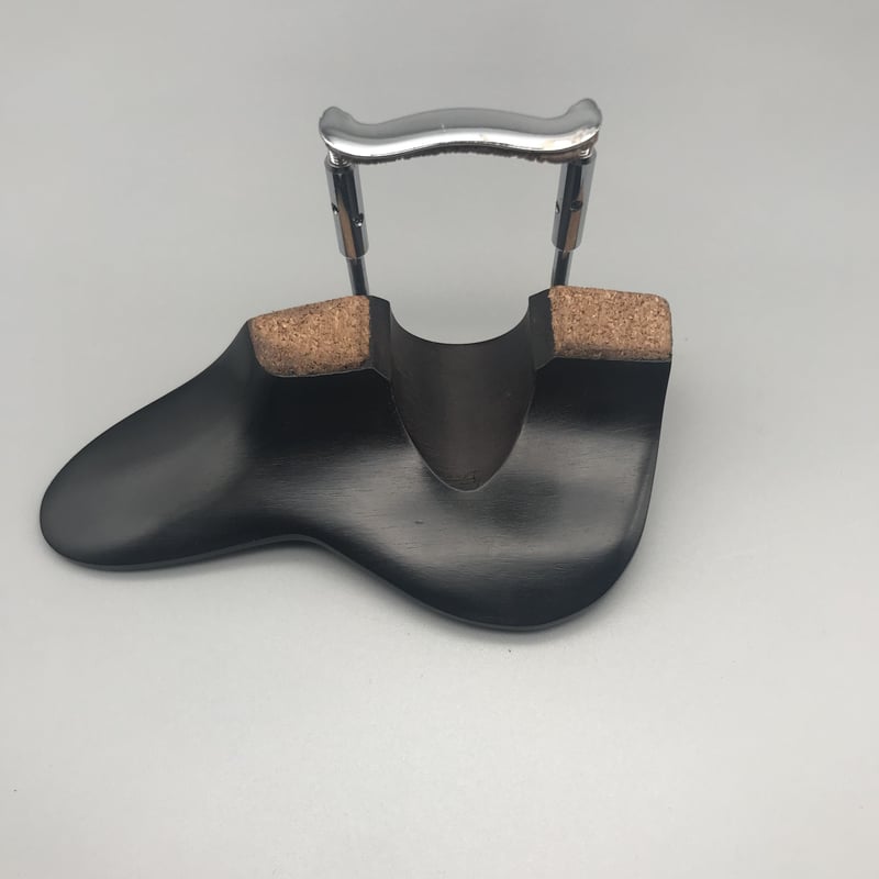 【新品】バイオリン用あご当て エボニーとローズウッドの2種類セット 未開封品！ Vnあご当て】インド製 ヒルモデル（エボニー・ローズウッド