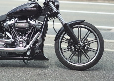M8  SOFTAIL  フロントスポイラー