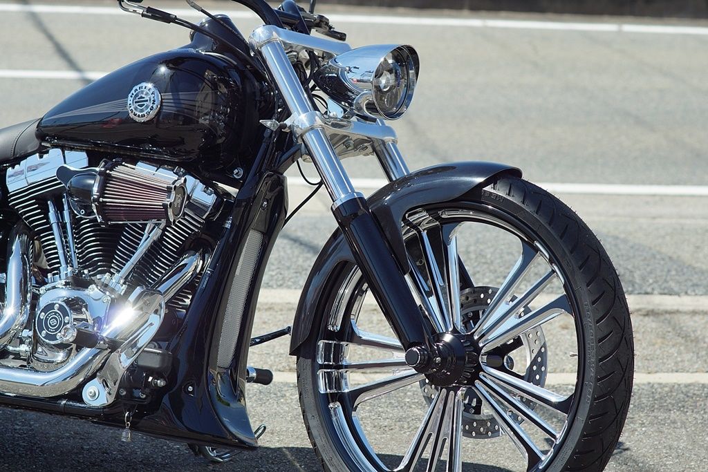 ブレイクアウトブラックホイール 福岡市西区のハーレーダビッドソン中古車販売・修理・カスタム