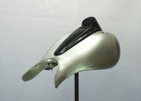 プロストリート専用アルミストレッチタンク&メーターダッシュパネルKIT　～２０１７