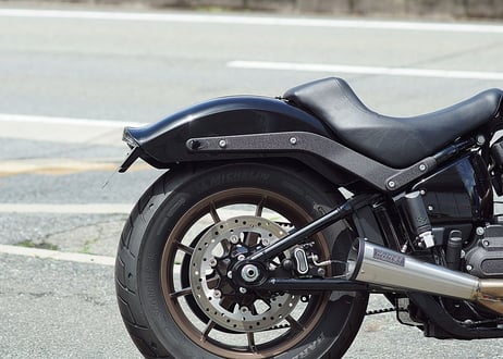 M8 ローライダー専用リヤフェンダー(RR-04)