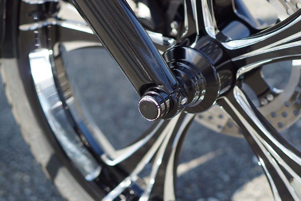 ブレイクアウト専用 フロント アクスルナットカバー ～2017