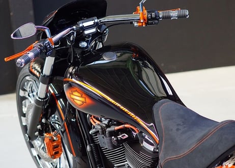 M8　ブレイクアウト専用アルミストレッチタンク　AST-M