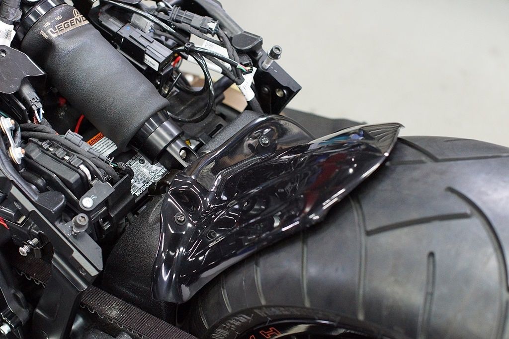 FXDR114 インナーフェンダー ハーレー｜FXDR114カスタムパーツ Rインナーフェンダーキット他