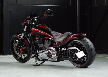 M8　ブレイクアウト/ファットボーイ専用ショートリヤフェンダー（SR-04）