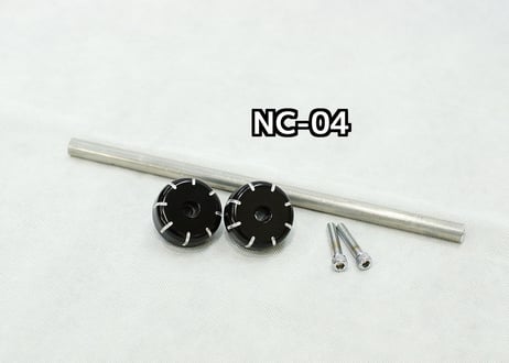 M8 BREAKOUT/FATBOY用　フロントアクスルカバー