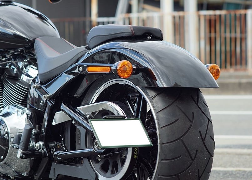 BREAKOUT/ 2018以降FAT BOY リヤフェンダー(RR-03) | custom