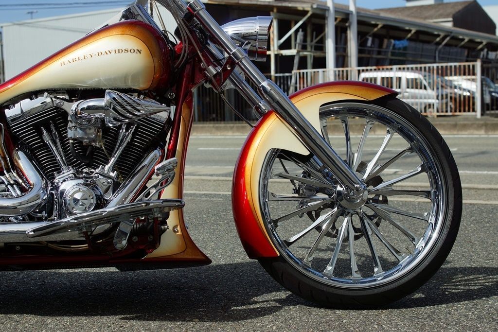 ソフテイル用フロントスポイラー '01UP | custom factory ソフテイル用フロントスポイラー '01UP | custom factory