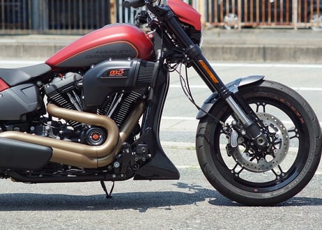 M8 FXDR / BREAKOUT  専用フロントスポイラー
