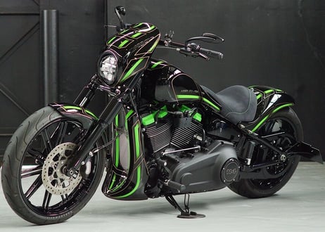 M8  SOFTAIL  フロントスポイラー