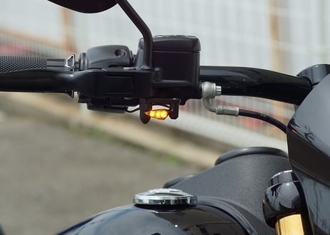 フロントウインカーステー（ケラーマンウインカー用）