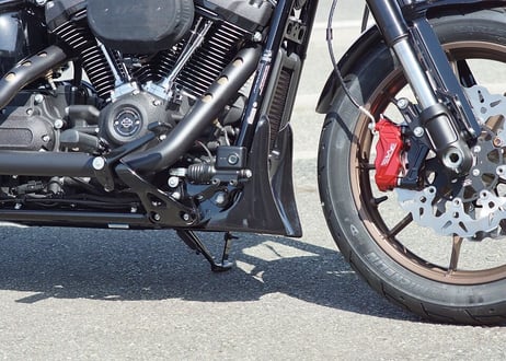 M8 SOFTAIL フロントハーフスポイラー