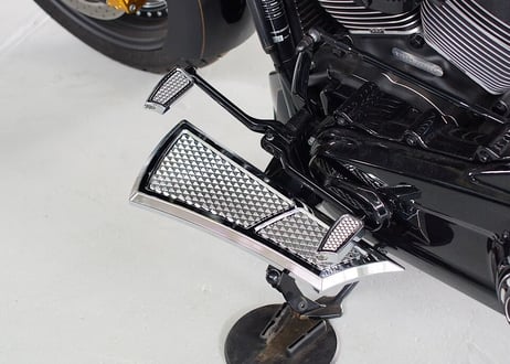M8  ソフテイルFL専用　フロアーボード