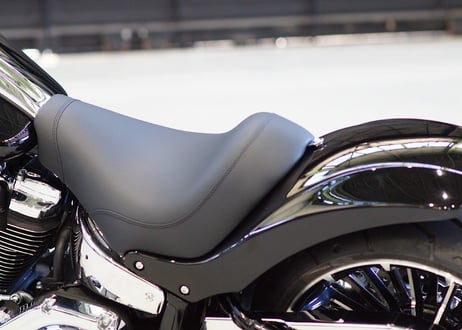 M8　ブレイクアウト/ファットボーイ専用ショートリヤフェンダーセット