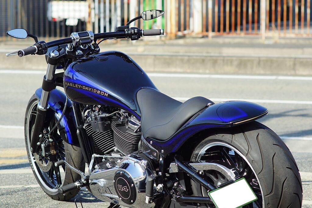 油温計 ハーレー M8 ブレイクアウト 等 2018年〜2023年 油温計 ハーレー M8 ブレイクアウト 等 2018年〜2023年 オイル油温