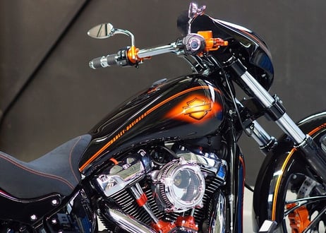 M8　ブレイクアウト専用アルミストレッチタンク　AST-M