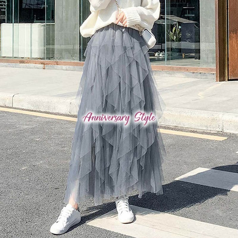 スカート 黒 白 ピンク グレー ベージュ ボリューム感 フリル