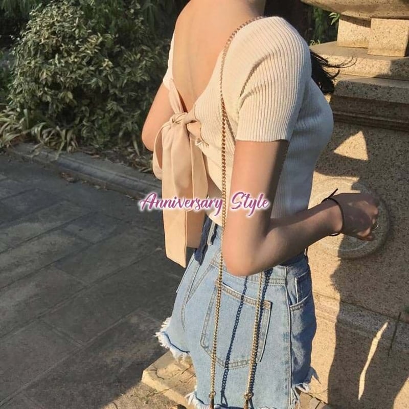 背中開き 背中見せ トップス 3色 黒 白 即納 赤 予約 バックオープン