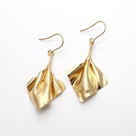 wrinkle series　pierce(pair)