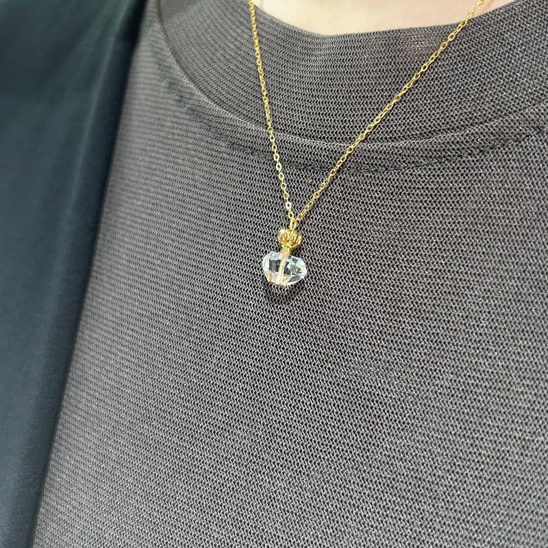 acute accent perfume bottle ハーキマークォーツ